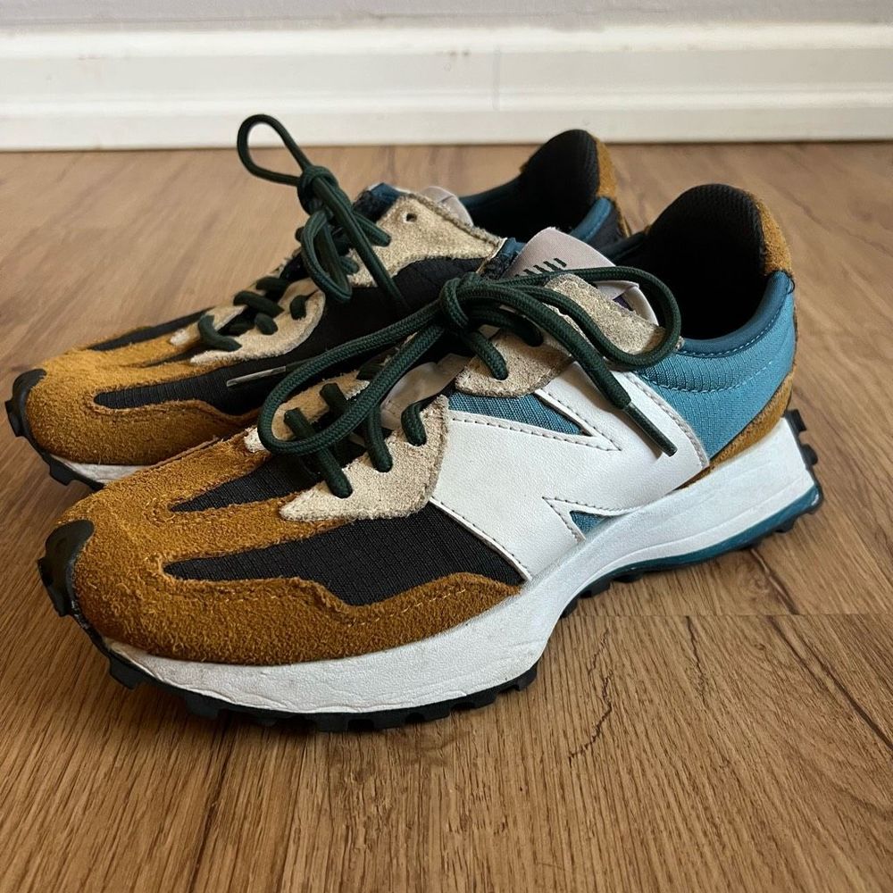 New Balance 327 - Workwear / Moonstone